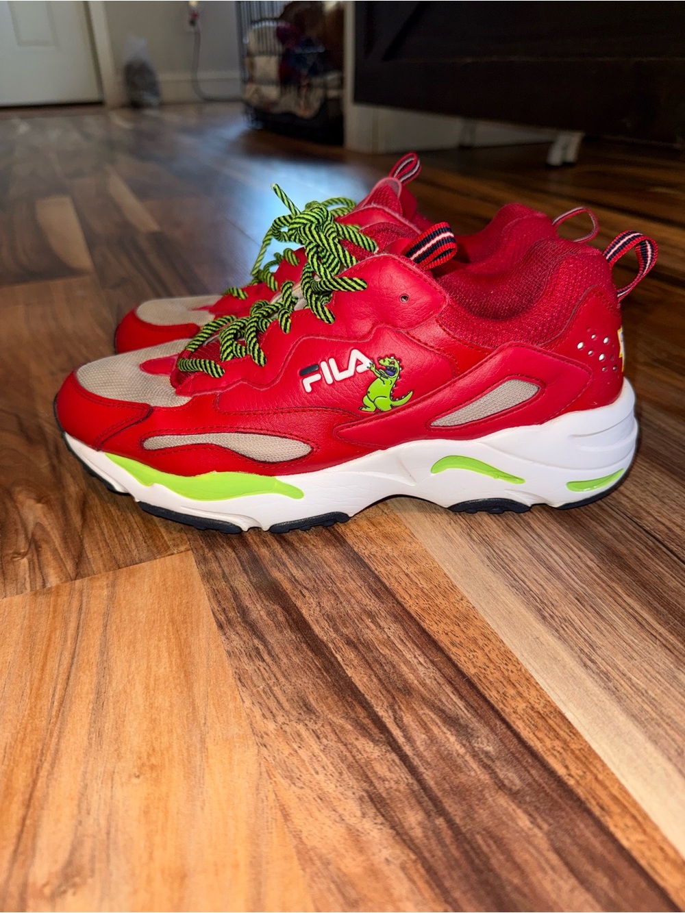 FILA Ray Tracer X Rugrats Men’s 8.5 limited edition sneakers